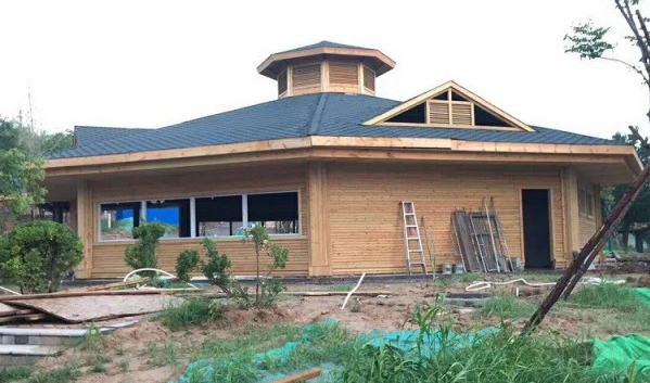 防腐木和碳化木兩種不同的材料有什么區(qū)別？